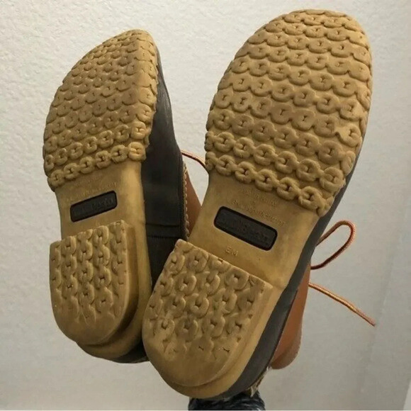 L.L. Bean Brown Leather 6" Leather Duck Boots 9 - Picture 4 of 8